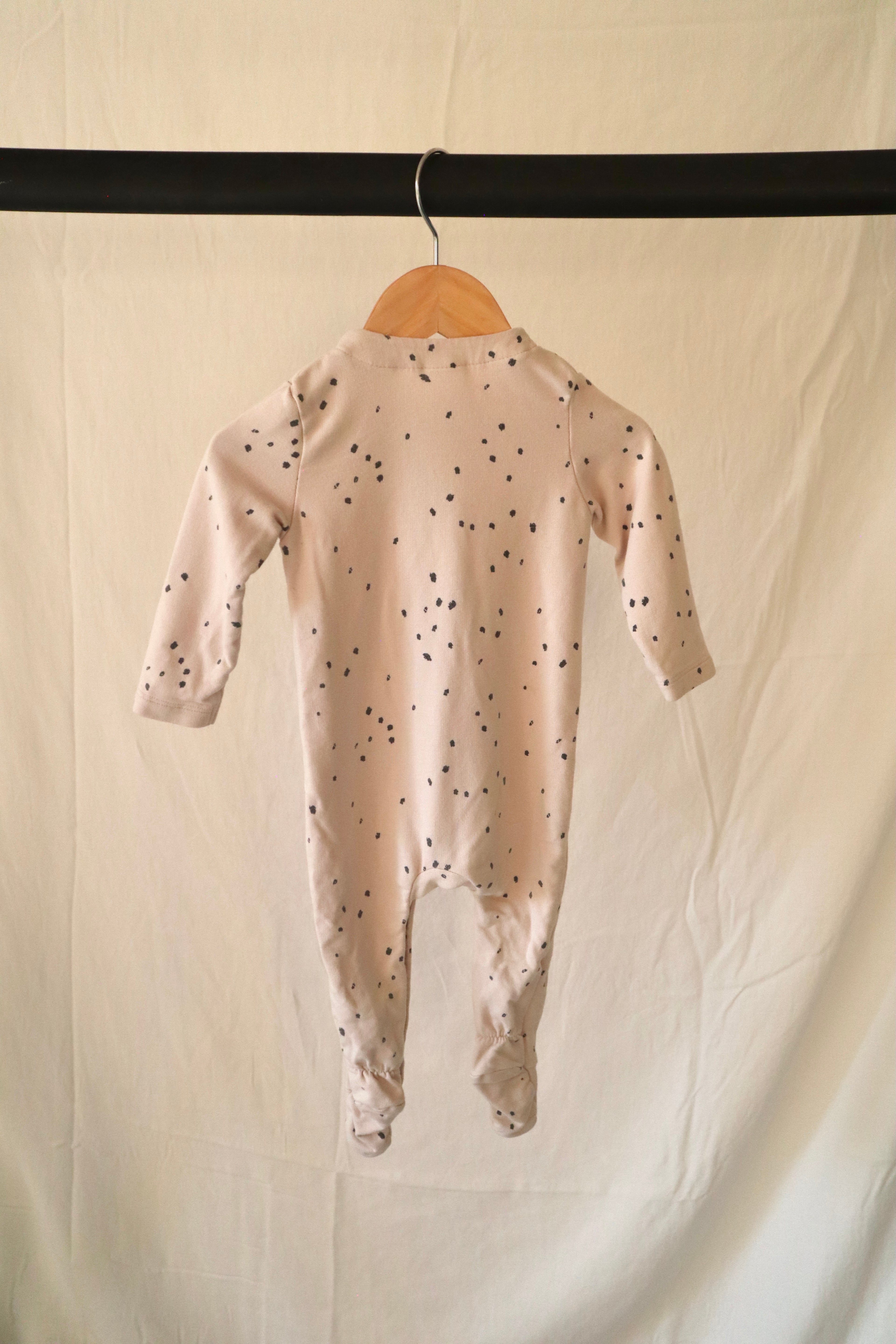 HEMA — Speckled Footed Sleeper — 3–6M