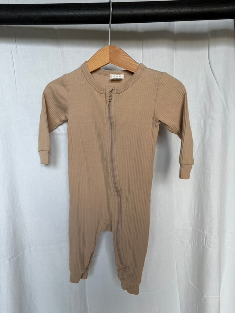 Firsts by Petit Lem Sand Beige Ribbed Bamboo Zippered Footless Romper – 6 Months