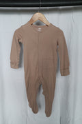 Fred & Flo Baby Footed Sleeper | Tan/Beige | 6-9 Months