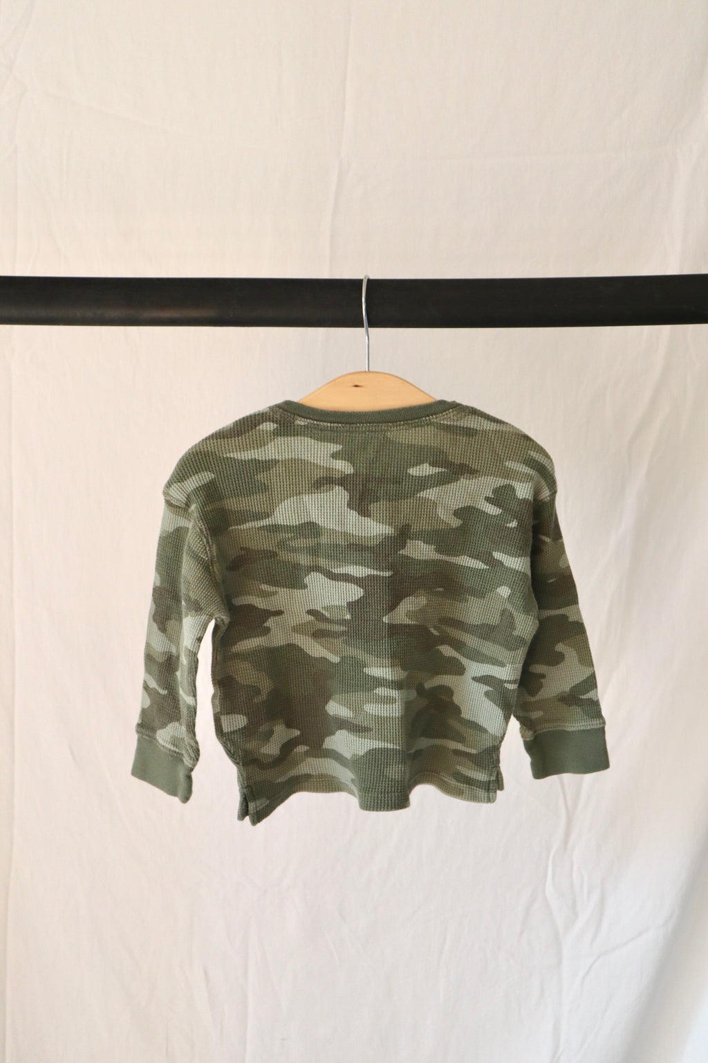 Baby Gap — Waffle Knit Camo Henley — 18–24M