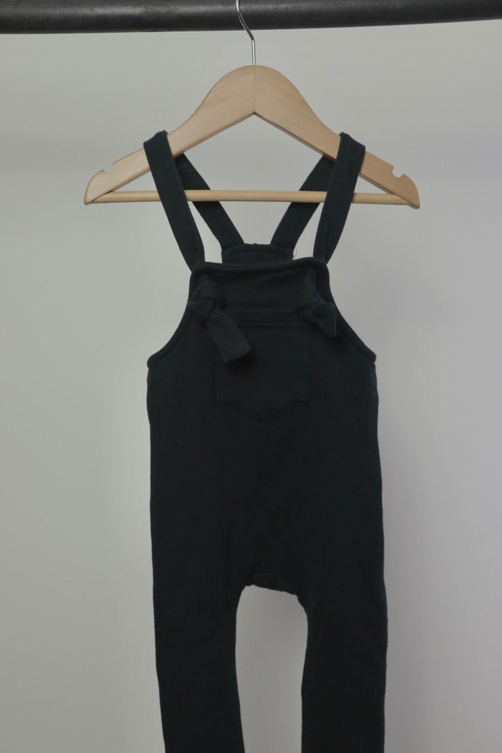 Little Rowe — Overall Romper — Black — 12–18M