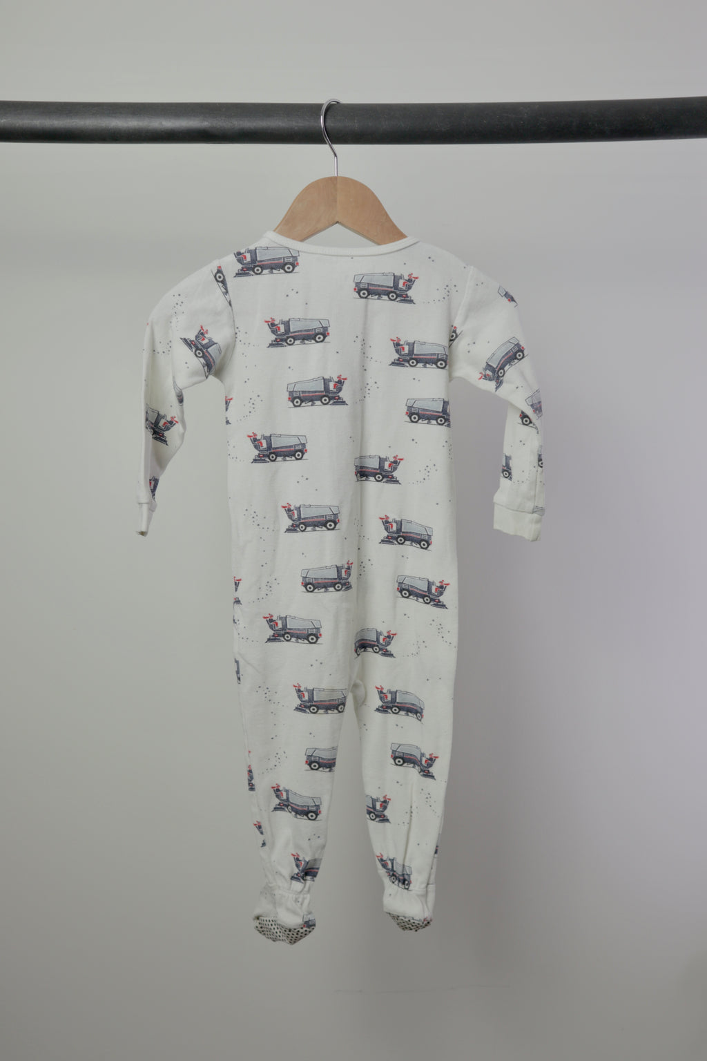 Petit Lem Zamboni Print Footed Sleeper — Off White — 18M