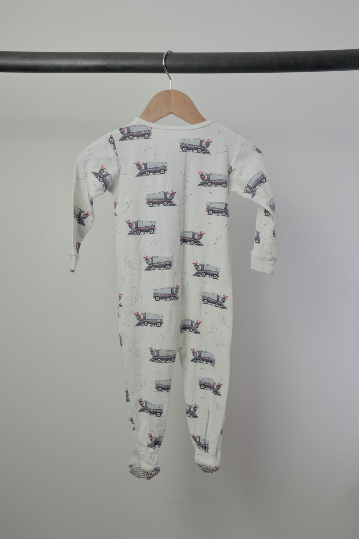Petit Lem Zamboni Print Footed Sleeper — Off White — 18M