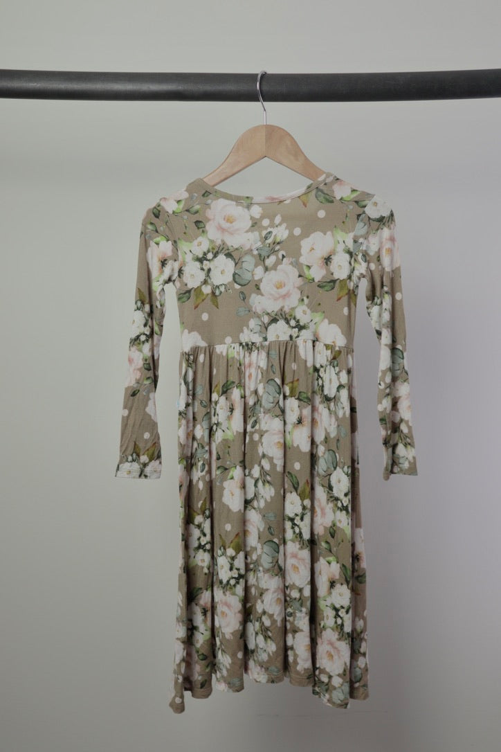 Posh Peanut — NWOT Dauphine Floral Henley Twirl Dress — Taupe/Blush — 6T