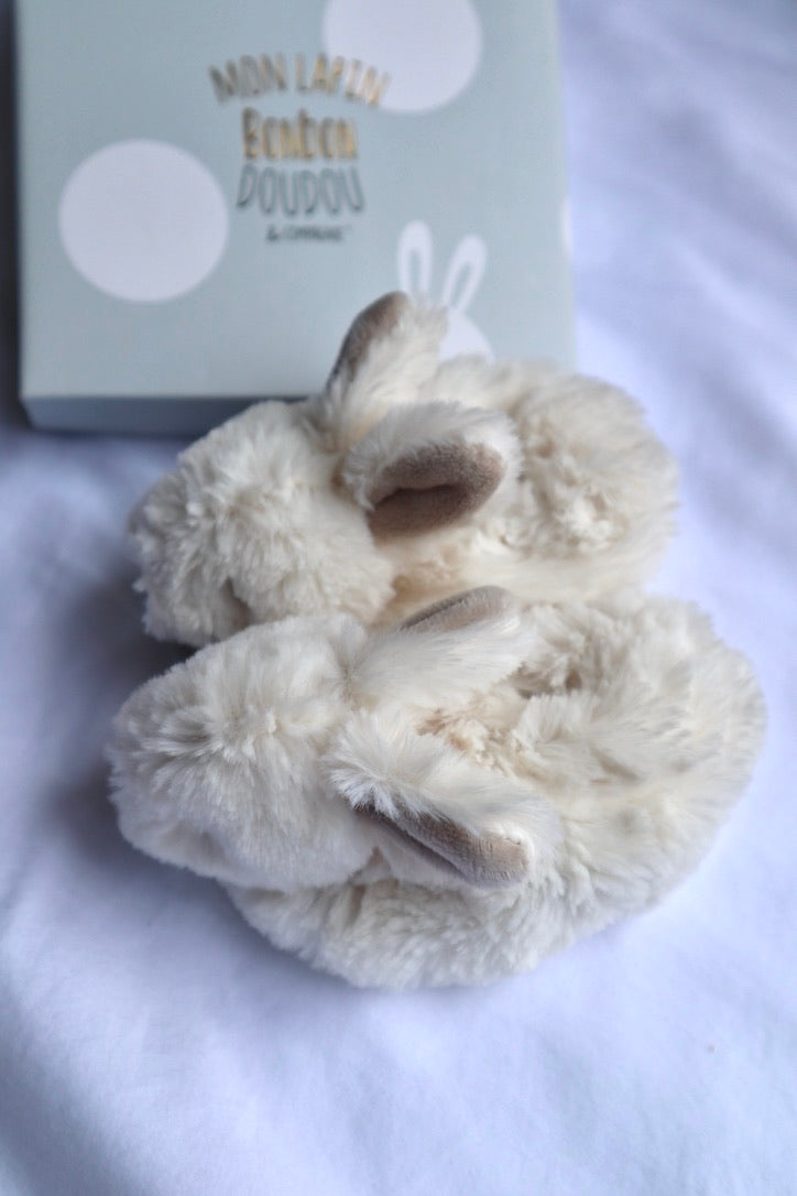 Doudou et Compagnie — Mon Lapin Bonbon Bunny Slippers — 0–6 Months — Brand New in Box