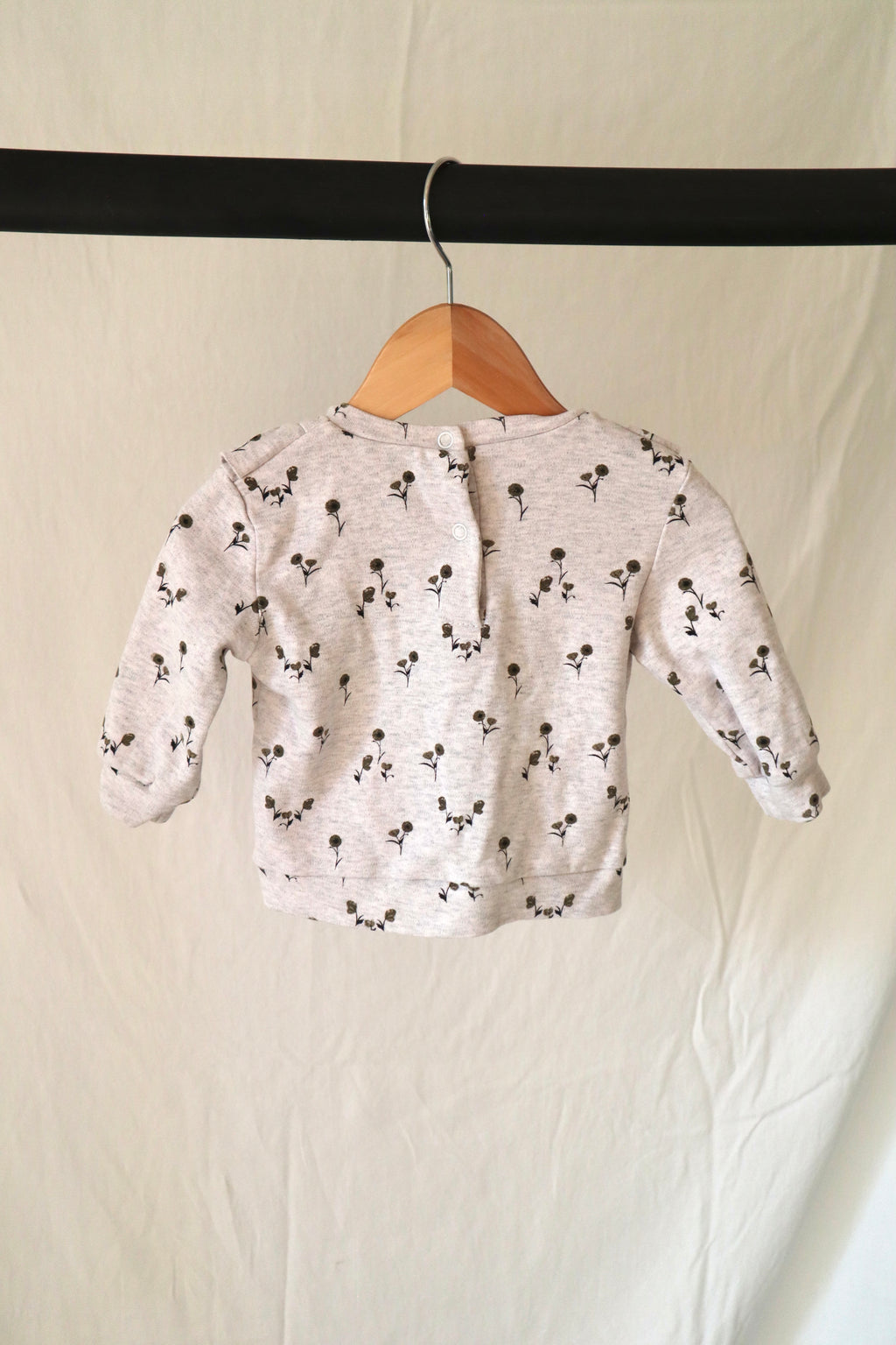 Deux par Deux — Organic Ruffle Hedgehog Sweatshirt — 6M