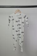 Petit Lem Zamboni Print Footed Sleeper — Off White — 18M