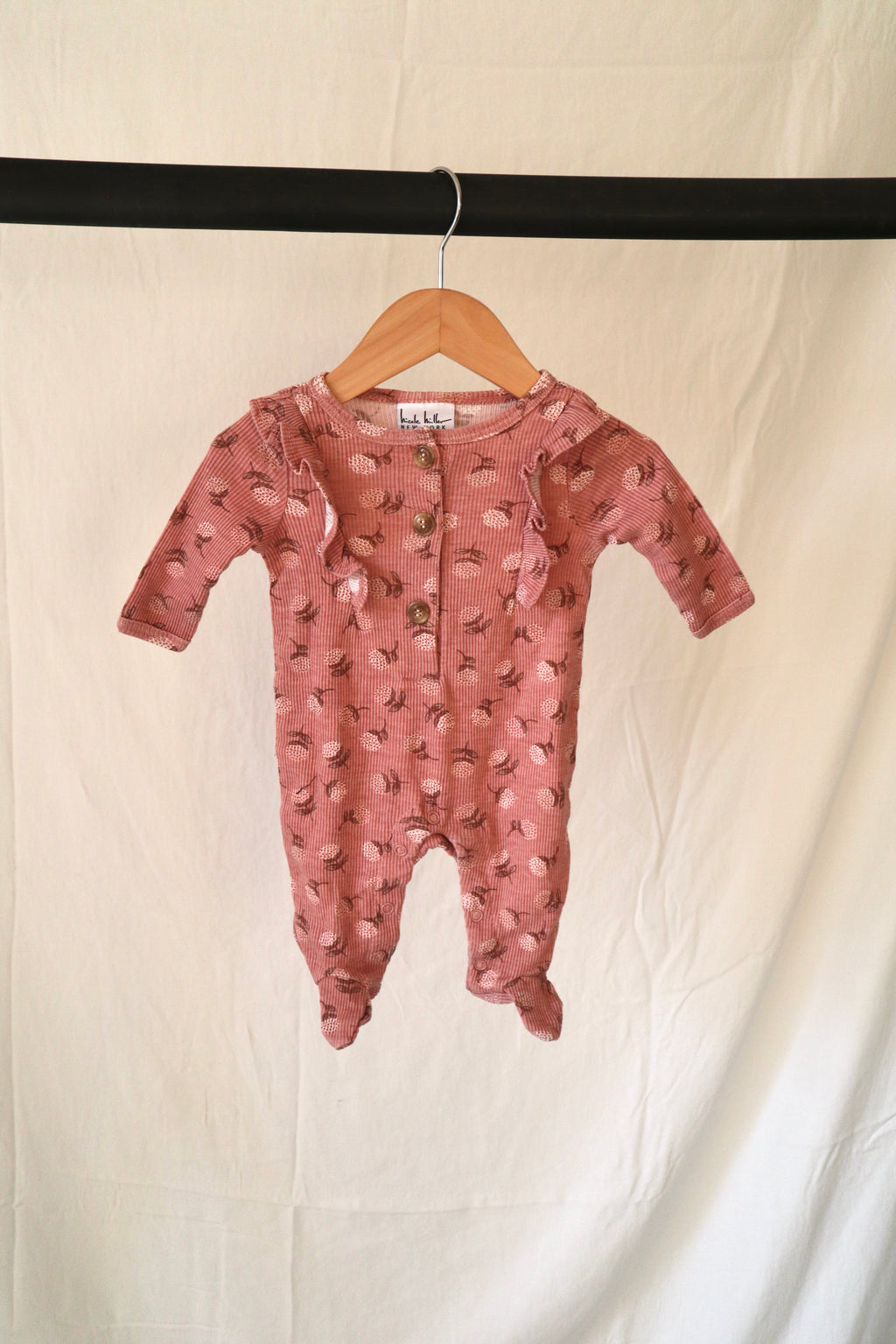 Nicole Miller — Pink Floral Ruffle Footed Sleeper — 0–3M