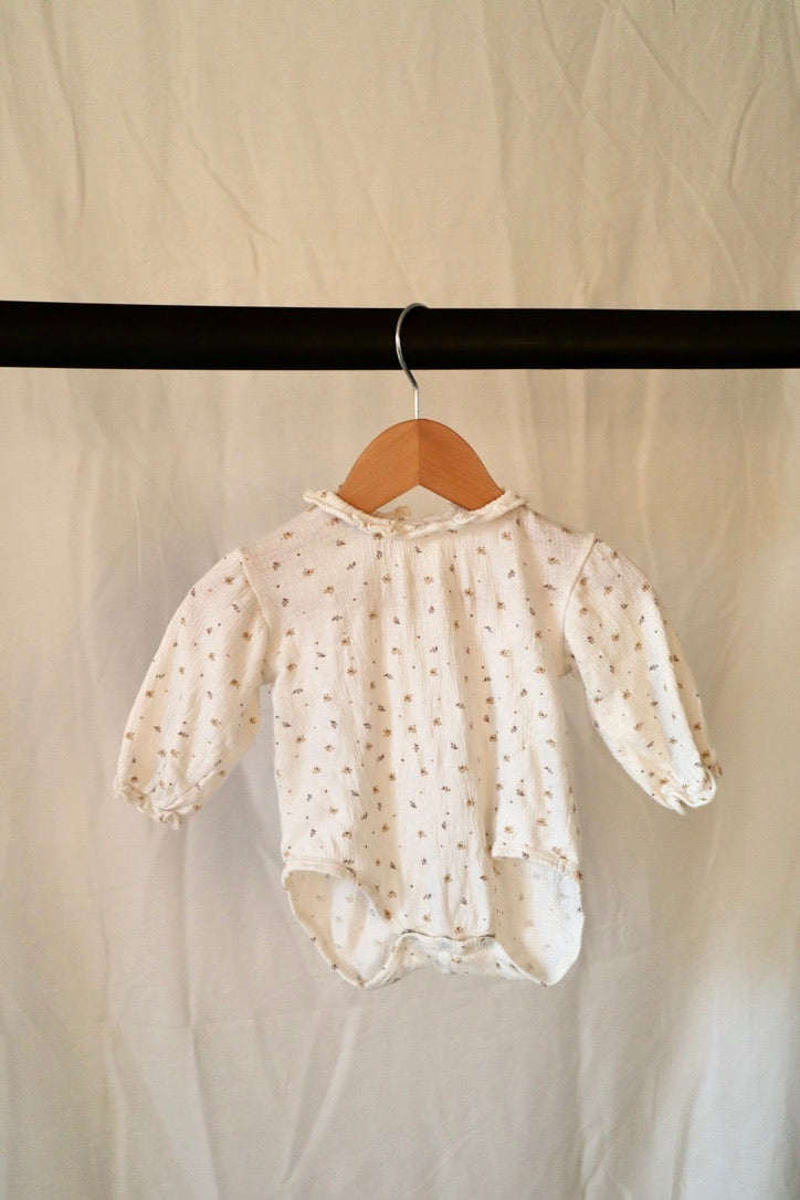 Zara Muslin Floral Bodysuit — Cream