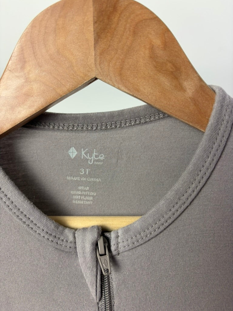 Kyte Baby — Bamboo Double-Zip Romper — Grey — 3T