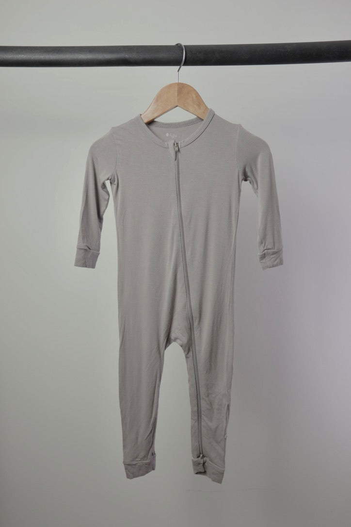 Kyte Baby — Bamboo Double-Zip Romper — Grey — 3T